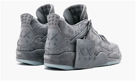 KAWS x Air Jordan 4 Retro "Cool Grey" kaufen – 930155-003 – HEAT MVMNT