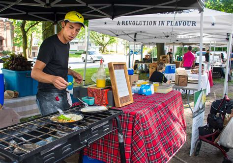 Toronto's Farmers' Markets: Davisville Park