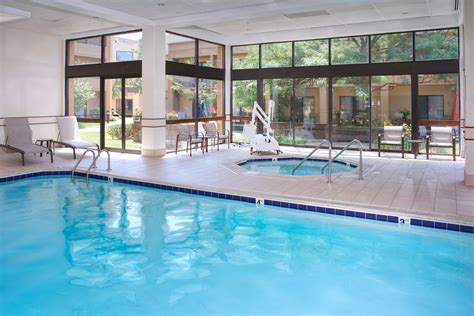 Courtyard Detroit Dearborn Indoor Pool | Courtyard, Dearborn, Indoor pool