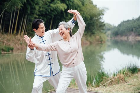 Tai Chi for Seniors: The Exercise You Can Do All Your Life — Snug Safety