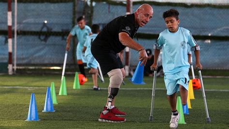 Gaza Amputees Tackle Trauma with Football - foto En.tempo.co