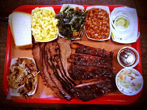 This is a BBQ Platter : food