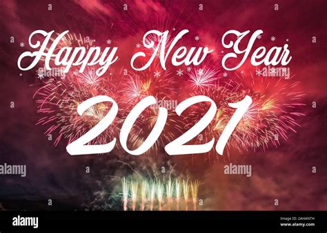 Bonne année 2021 avec Fireworks arrière-plan. Nouvel An 2021 Célébration Photo Stock - Alamy