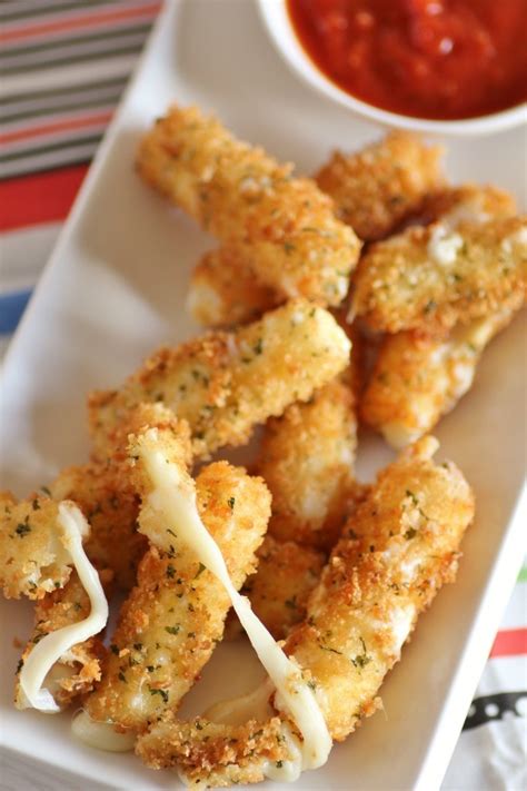My Favorite Things: Mozzarella Cheese Sticks from Noshing with the Nolands