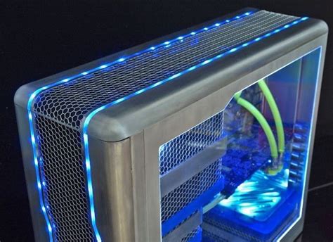 Awesome Fully Handmade PC Modding (7 pics)