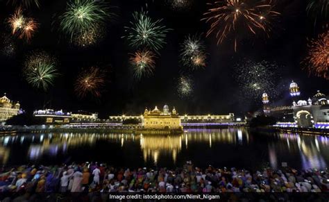 Guru Nanak Jayanti 2018 Today: Gurpurab Time, Significance, Traditional ...