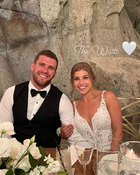 Steelers' T.J. Watt marries Dani Rhodes in Mexico wedding