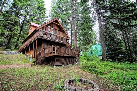 Cabin Getaway | Leavenworth, Washington | Glamping Hub