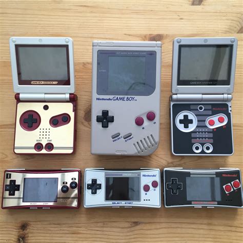 Game Boy Micro retro skin love. Famicom, DMG, NES : r/Gameboy