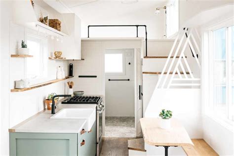 Uncover the Best Tiny House Interiors: Get Inspired by These Stunning ...