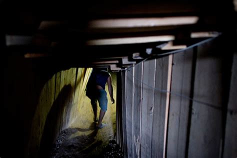 A Walk Through a Tunnel at the Rafah Crossing Into Gaza - The New York ...