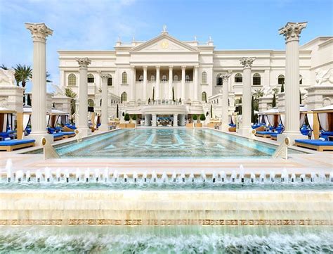 Caesars Palace Pool: Pictures & Reviews - Tripadvisor