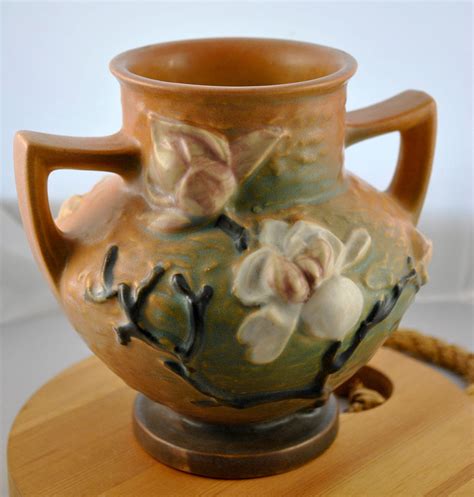 Roseville Pottery Vase, Magnolia Roseville Pottery Vase, Mccoy Pottery, Ceramic Pottery, Pottery ...