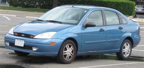 File:00-04 Ford Focus SE Sedan.jpg - Wikipedia