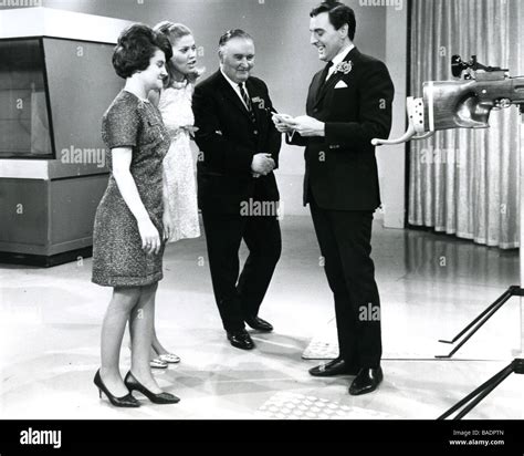 THE GOLDEN SHOT 1960s UK TV game show with compere Bob Monkhouse at ...