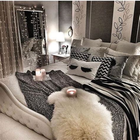 Small bedroom decorating ideas with faux fur, pillows, tapestries ...