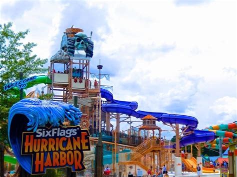 Six Flags Hurricane Harbor - Alchetron, the free social encyclopedia