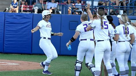 Ranking the Top 10 Best College Softball Games in 2021 - Extra Inning Softball