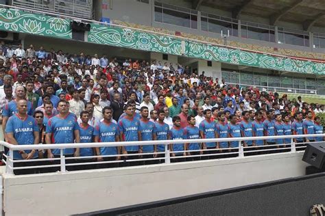 Bangladesh players assemble for the national anthem record | ESPNcricinfo.com