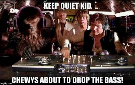 Star Wars: 10 Chewbacca Memes That Are Just Too Funny