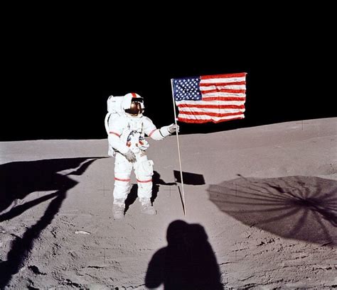 Today in golf: Alan Shepard plays golf on the moon