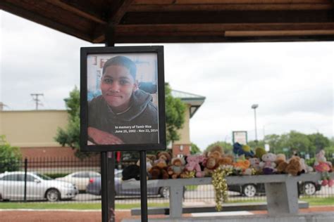 Tamir Rice memorial rebuilt at Chicago art space