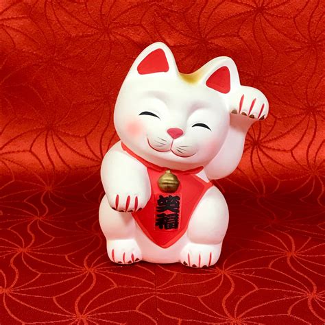 Pin on Cat figurine