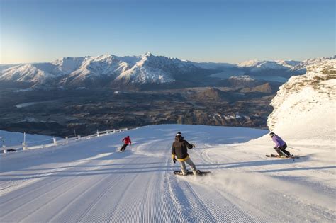 Where to Base Yourself During New Zealand's Epic Ski Season | Travel ...