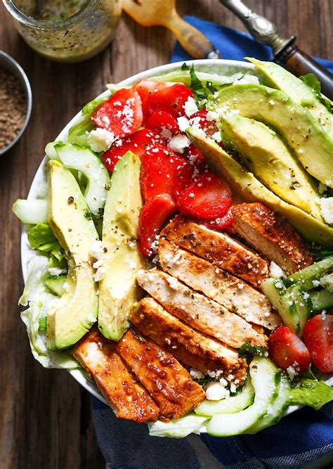 Grilled Chicken Salad Recipe with Avocado – strawberries – Feta ...