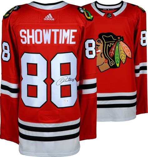 √ Patrick Kane Autographed Jersey