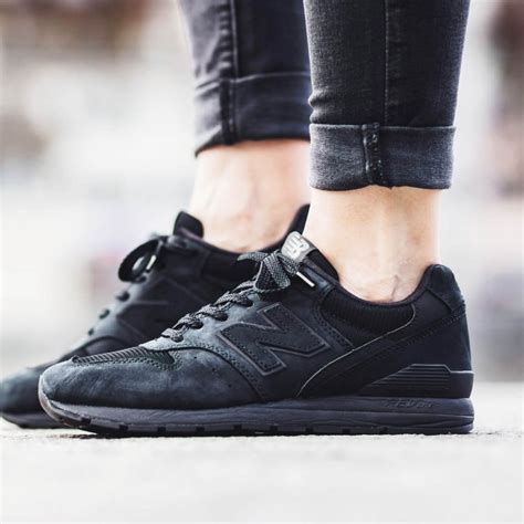 NEW BALANCE 996 Blackout | SOLETOPIA