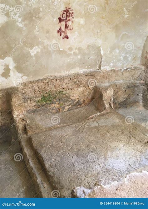 Garden Tomb of Jesus in Jerusalem, Israel. Editorial Stock Image - Image of blossom, israel ...