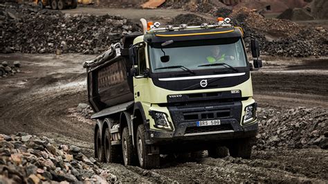 Volvo Trucks | Equipment information and specs | LECTURA Specs