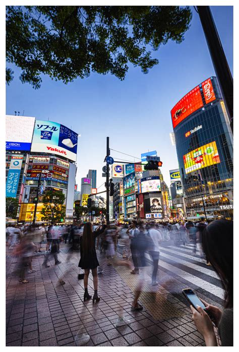 Shibuya Crossing by banjoeskimo on DeviantArt