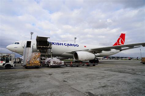 Turkish Cargo operates first freighter services at Istanbul Airport - Cargo Newswire ...