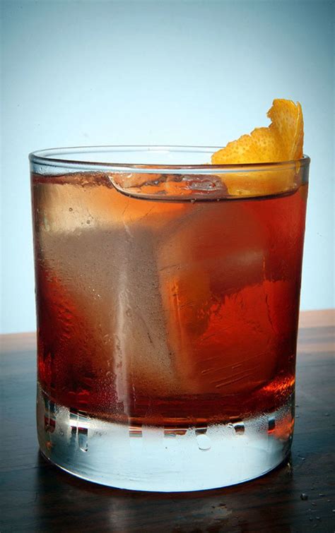 10 Bourbon Cocktails Every Man Should Know How to Make | Details ...