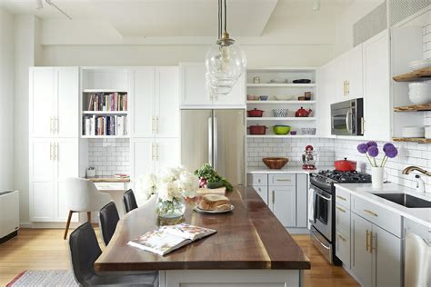 A Brooklyn Kitchen Dazzles With an L-Shaped Layout and Island