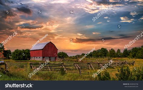 587,527 Barn Images, Stock Photos & Vectors | Shutterstock