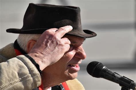 Free picture: elder, grandfather, musician, performer, portrait, singer, hat, people, festival, man