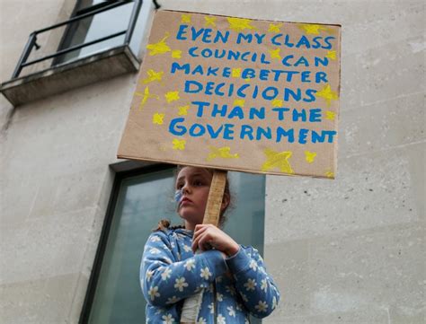 21 Very British Signs From The Massive Protest Against Brexit