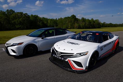 Toyota Camry Next Gen, el nuevo auto de carreras para la NASCAR Cup Series, es idéntico al de calle