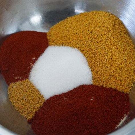 Fssai Certified Natural Red Mirchi Powder at Best Price in Pune | S Square Enterprises