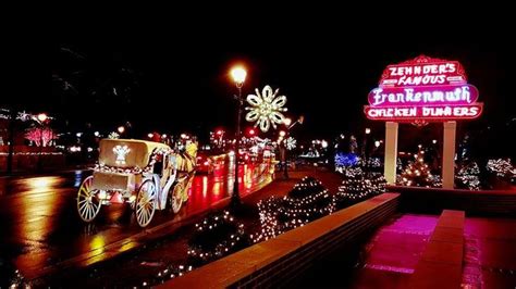 Christmas Lights in Frankenmuth - Zehnder's Restaurant | Frankenmuth ...