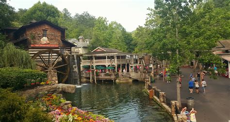 The Grist Mill at Dollywood, Tennessee, which features the nicest food I have ever eaten ...