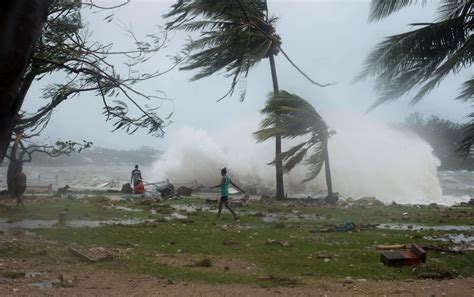 Image: VANUATU-WEATHER-CYCLONE