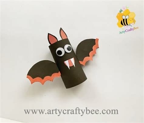 3D Easy Halloween Toilet Paper Roll Bat Craft - Arty Crafty Bee