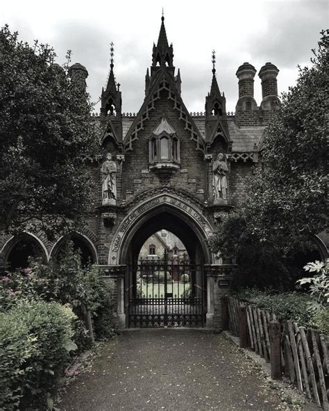 Pin by Julia Rogers on gothic manors | Slytherin aesthetic, Gothic ...