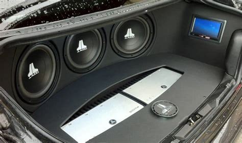 Which Directions Should Car Subwoofers Face? 5 Examples