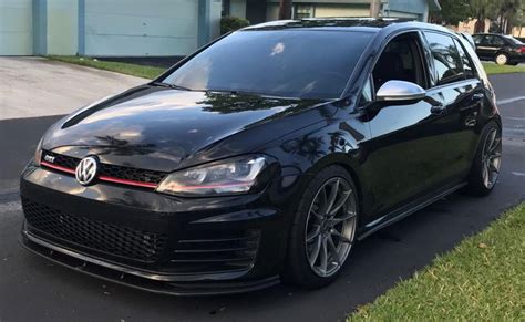 Volkswagen Golf GTI 7 Black OZ Formula HLT | Wheel Front | Volkswagen golf gti, Golf gti, Gti