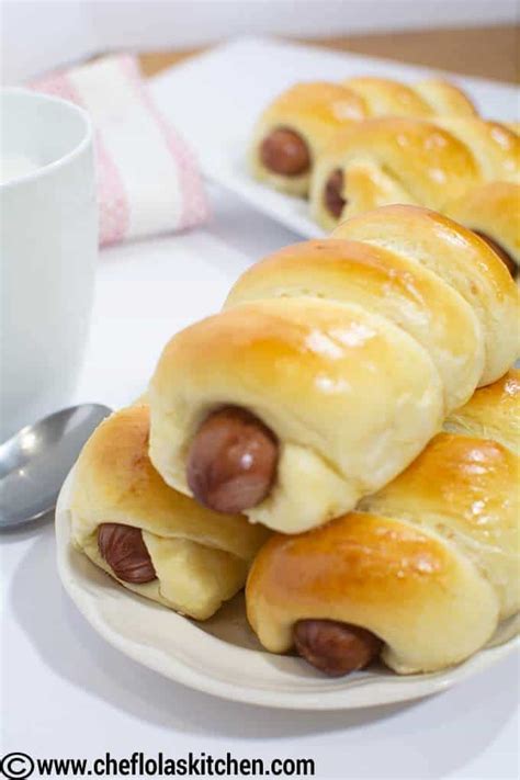 Sausage Bread Rolls | Chinese Hot Dog Buns | Pigs in a blanket (VIDEO)